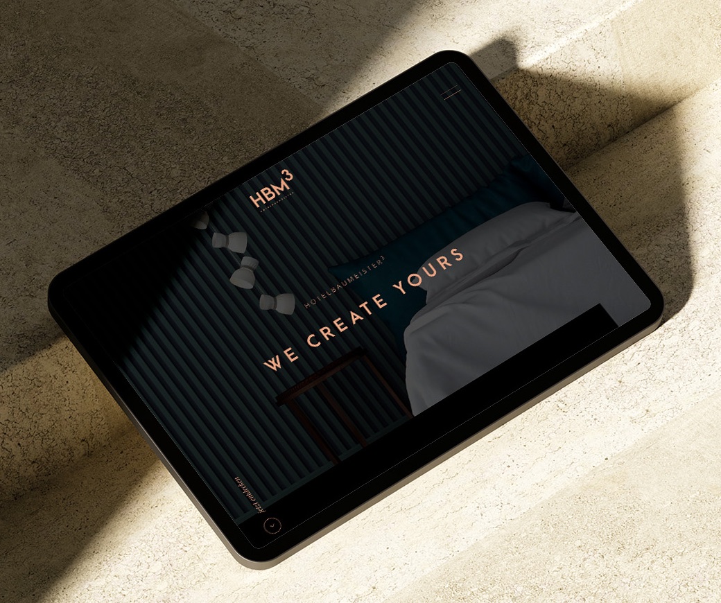 Website for Hotelbaumeister on a tablet